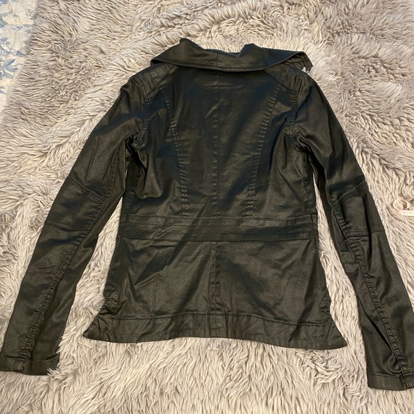 Creative Room Jacket - Picture 8 of 8